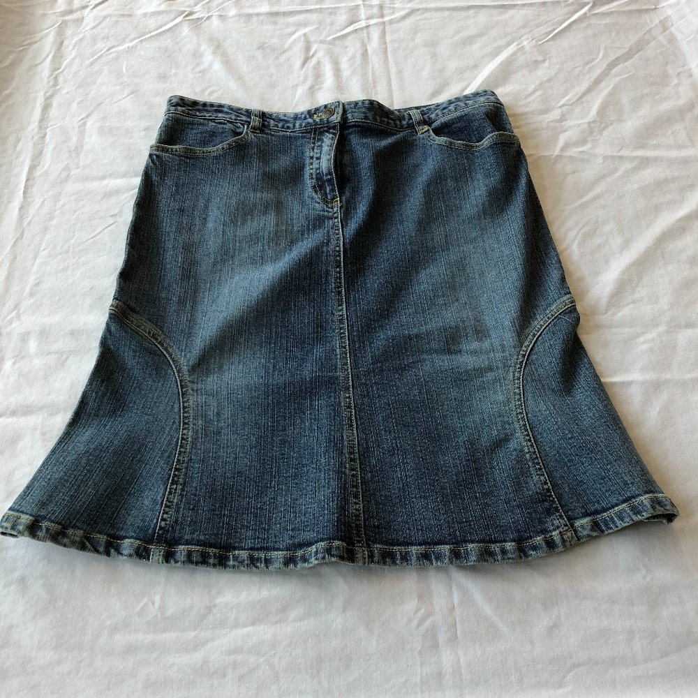 INC Jean Skirt Size 10 NWT